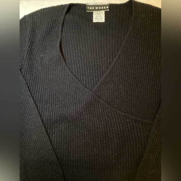 Saks Fifth Avenue The Works Black Virgin Wool Crossover Sweater Size Medium - Picture 5 of 7
